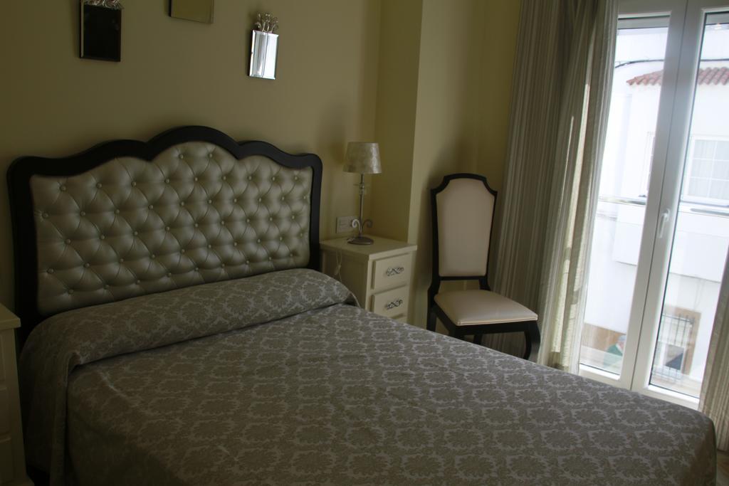 Hotel Hostal Flor De Lis- Lojo Conil De La Frontera Exteriér fotografie