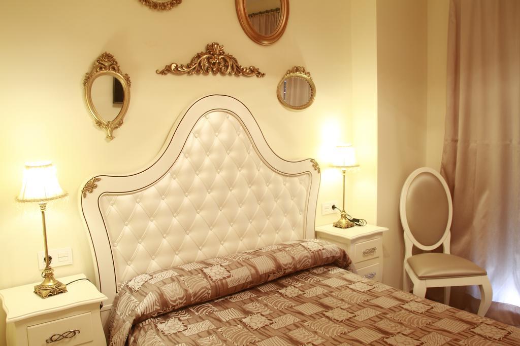 Hotel Hostal Flor De Lis- Lojo Conil De La Frontera Exteriér fotografie